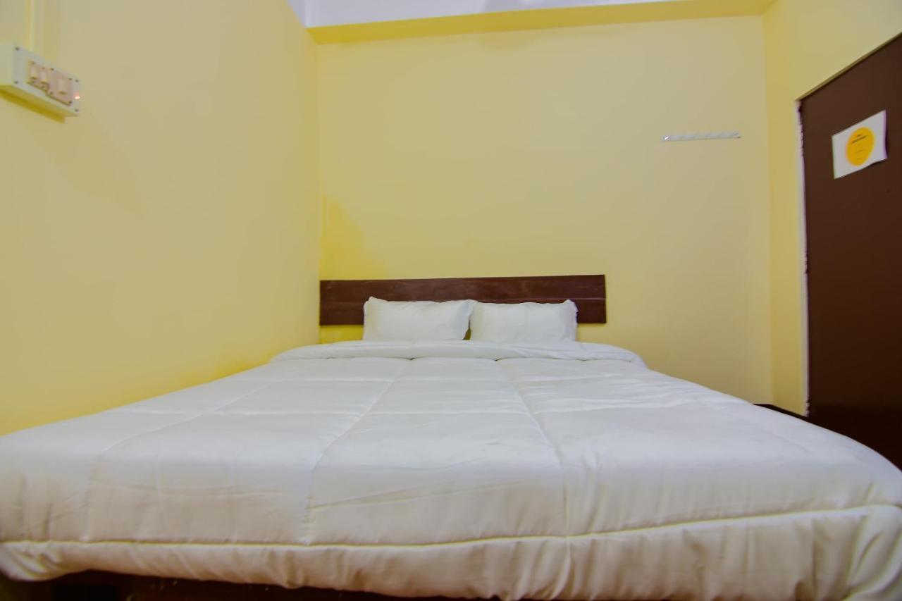 Spot On 30735 Dreamland Guest House Dispur Eksteriør billede