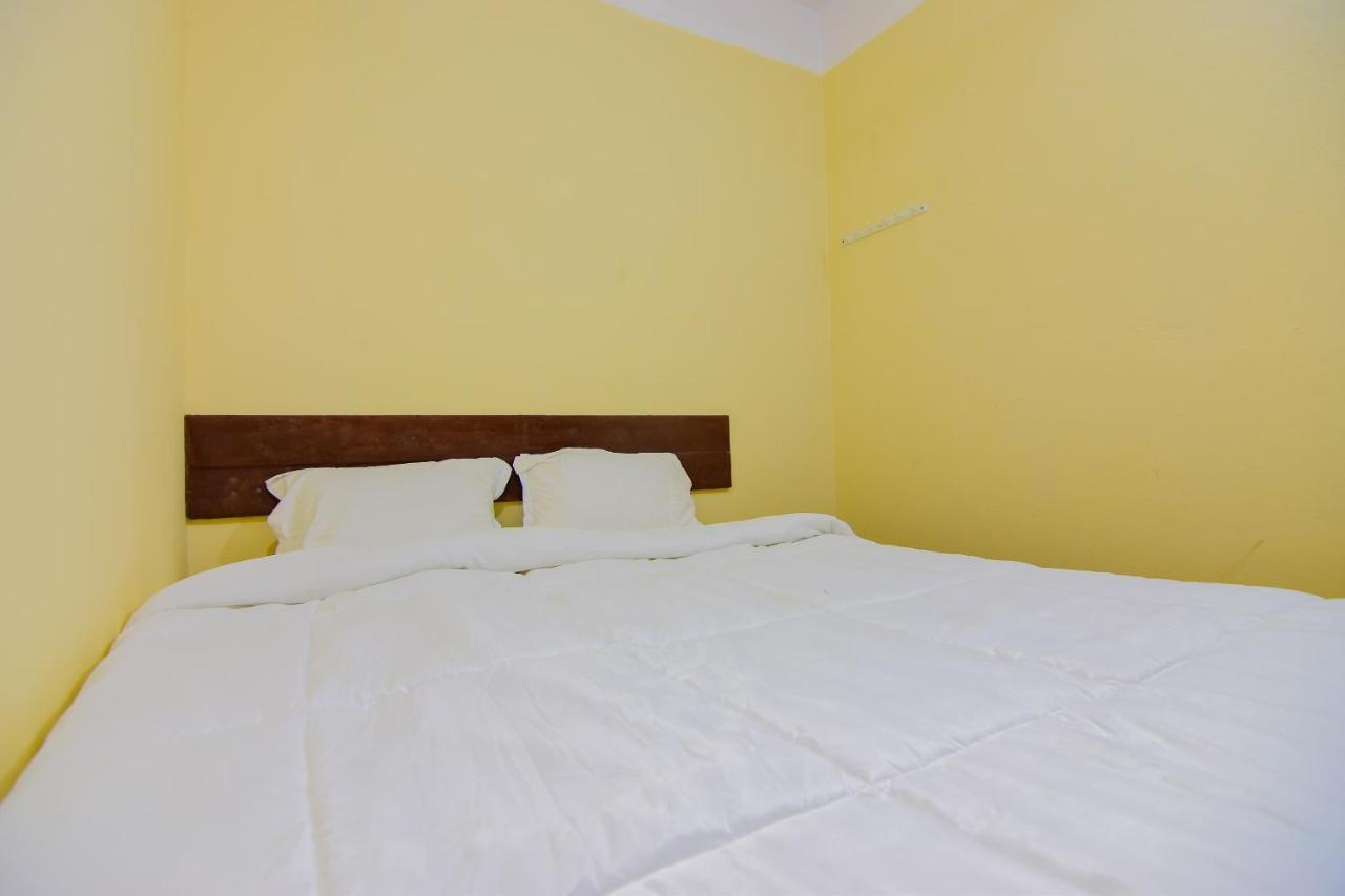 Spot On 30735 Dreamland Guest House Dispur Eksteriør billede